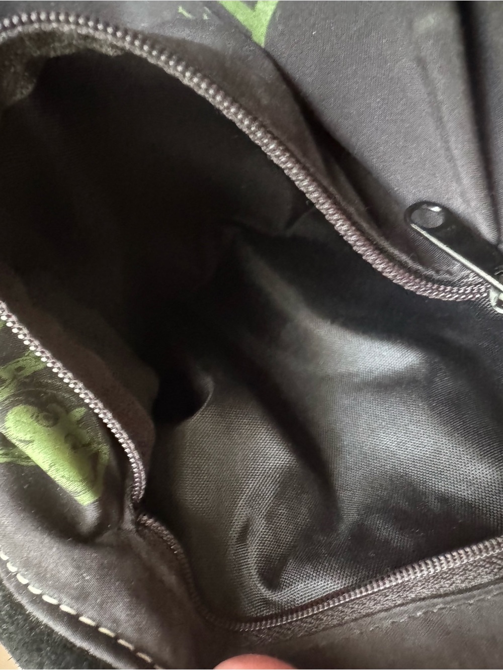 Tylie Malibu Black Studded Strap Suede Hobo Bag Y2K - Picture 12 of 16